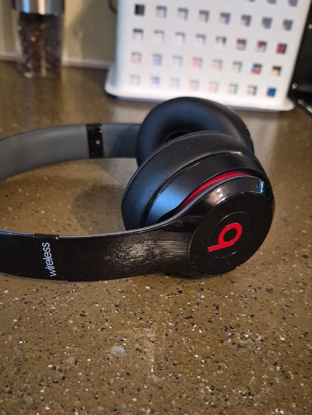 Dr Dre Beats Solo3 Wireless On-Ear Headphones - Excellent Working Condition - Picture 2 of 6